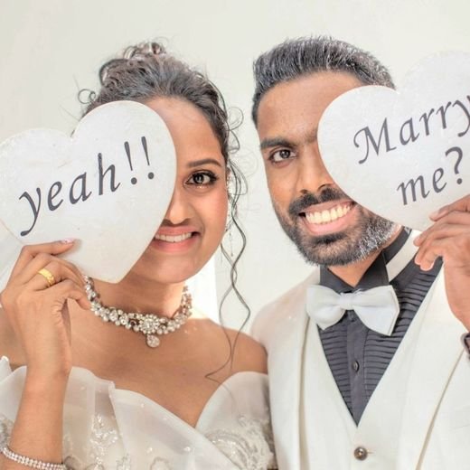 Vivekaanan and Azsviny